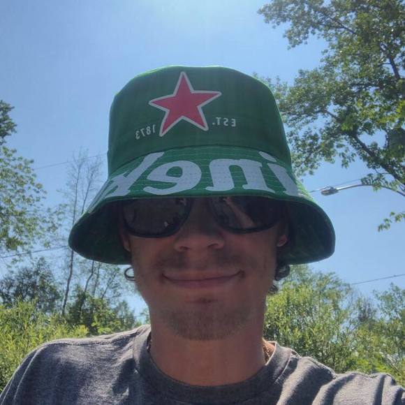 Meet your Posher, Carl - Picture 1 of 1